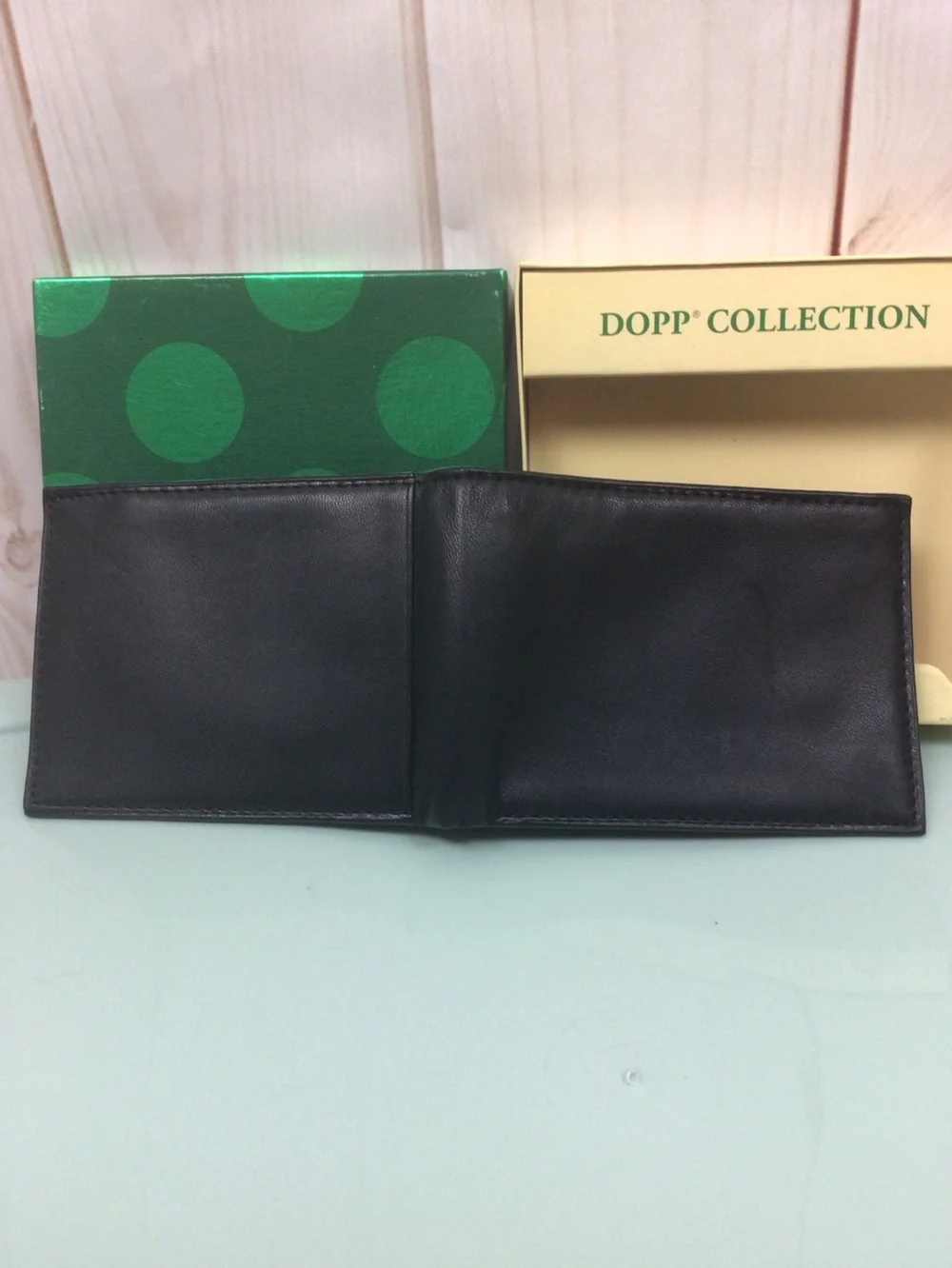 Dopp Collection Black Leather Bifold Wallet